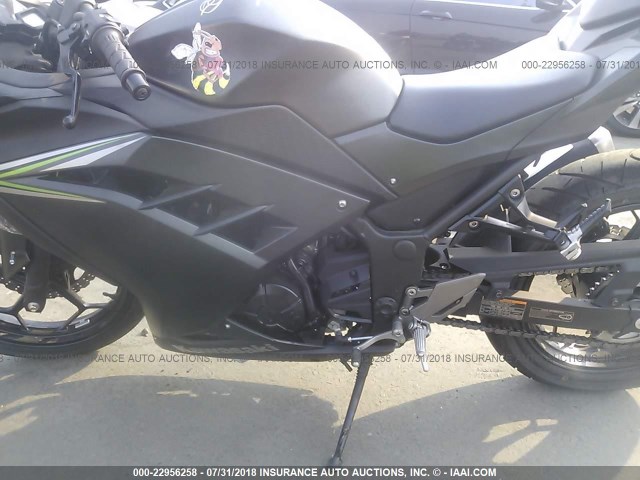 JKAEX8A16GDA28246 - 2016 KAWASAKI EX300 A BLACK photo 9