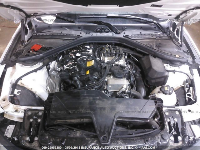 WBA8E3C50GK500720 - 2016 BMW 328 XI SULEV WHITE photo 10