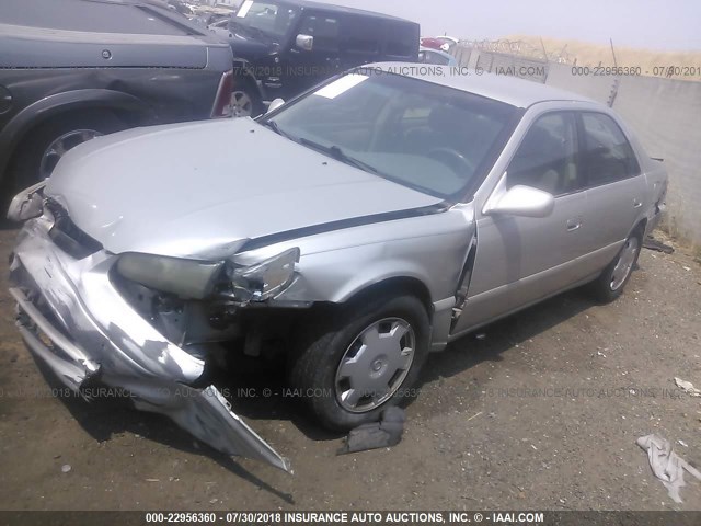 4T1BG22K51U098303 - 2001 TOYOTA CAMRY CE/LE/XLE 银色 照片 2