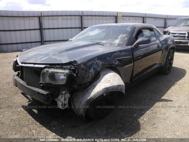 2G1FA1E32D9147151 - 2013 CHEVROLET CAMARO LS GRAY photo 2