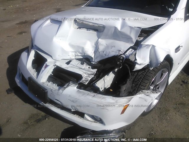 6G2EC57YX9L226474 - 2009 PONTIAC G8 GT WHITE photo 6