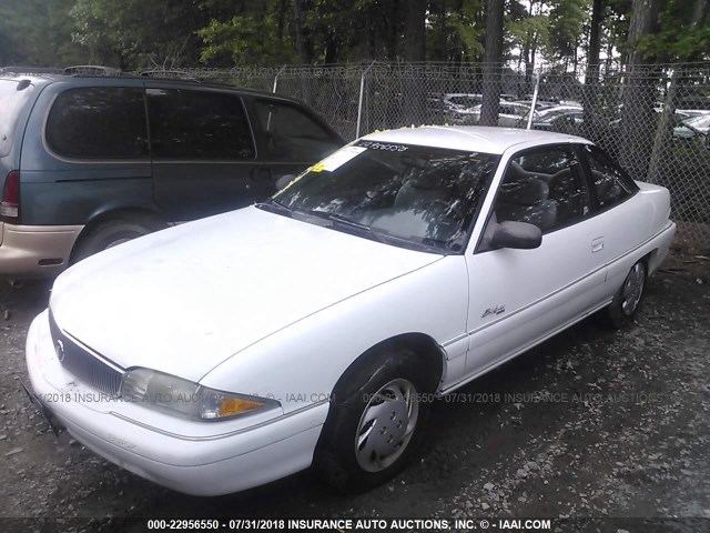 1G4NJ12M2TC423945 - 1996 BUICK SKYLARK GRAN SPORT/CUSTOM/LIMITED WHITE photo 2