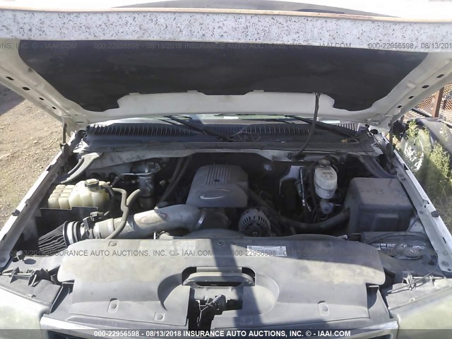 1GBJC34UX6E146044 - 2006 CHEVROLET SILVERADO C3500 WHITE photo 9