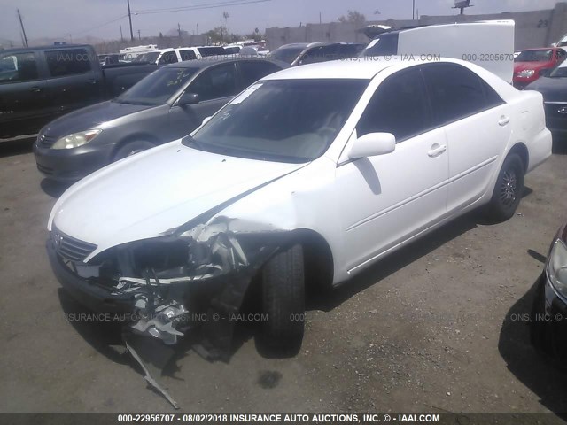 4T1BE30K35U420988 - 2005 TOYOTA CAMRY LE/XLE/SE 白色 照片 2