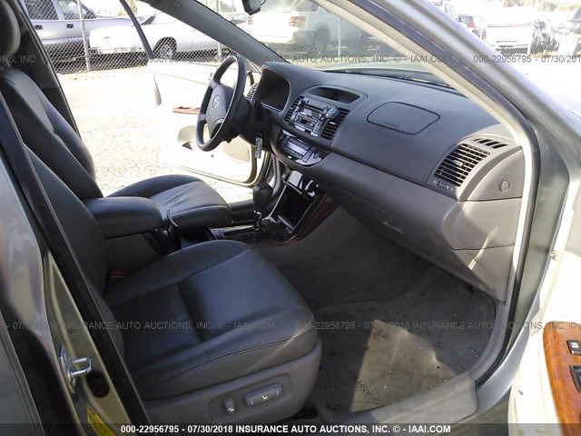 4T1BF30K56U625467 - 2006 TOYOTA CAMRY LE/XLE/SE Champagne photo 5