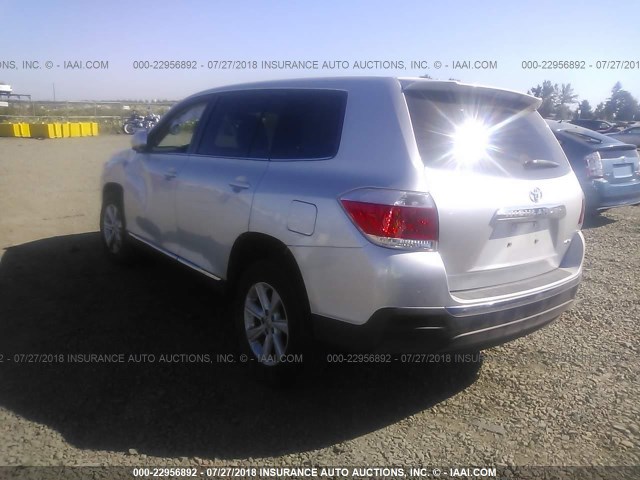 5TDBK3EH0CS167236 - 2012 TOYOTA HIGHLANDER SE SILVER photo 3