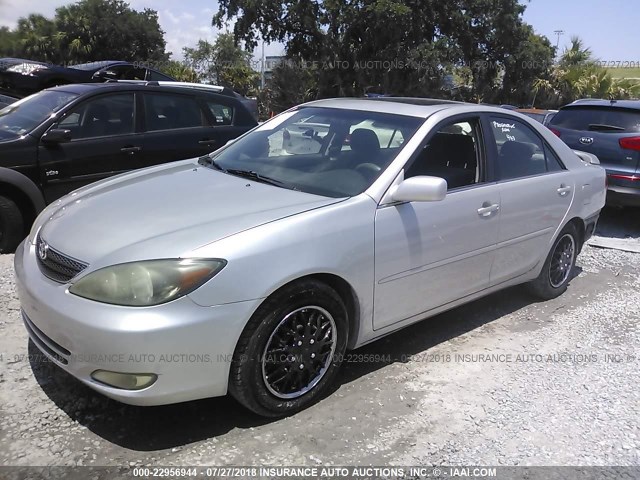 4T1BE32K62U117101 - 2002 TOYOTA CAMRY LE/XLE/SE 银色 照片 2