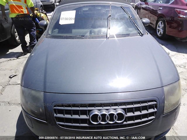 TRUTC28N441010262 - 2004 AUDI TT GRAY photo 6