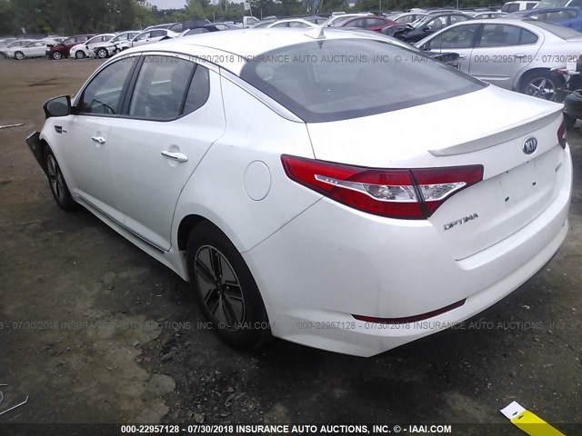 KNAGM4AD0D5045022 - 2013 KIA OPTIMA HYBRID WHITE photo 3