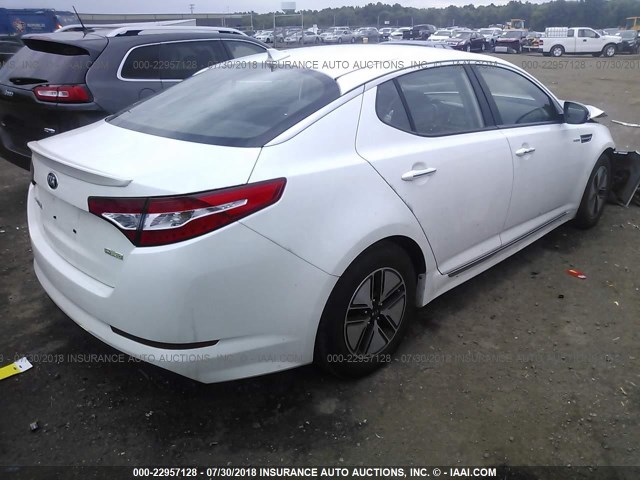 KNAGM4AD0D5045022 - 2013 KIA OPTIMA HYBRID WHITE photo 4