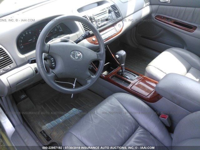 4T1BE30K73U651051 - 2003 TOYOTA CAMRY LE/XLE/SE Gümüş foto 5