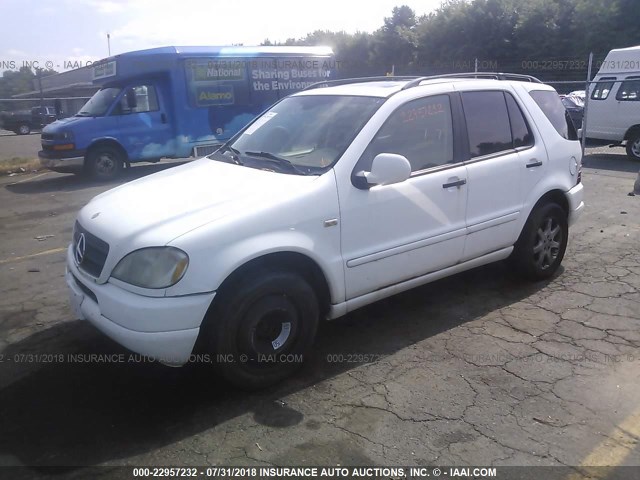 4JGAB72EX1A250854 - 2001 MERCEDES-BENZ ML 430 白色 照片 2
