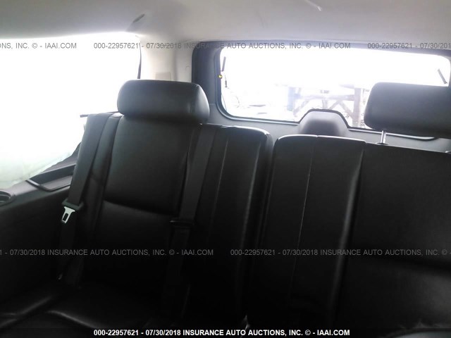 1GYS4HEF0BR154600 - 2011 CADILLAC ESCALADE ESV LUXURY SILVER photo 8