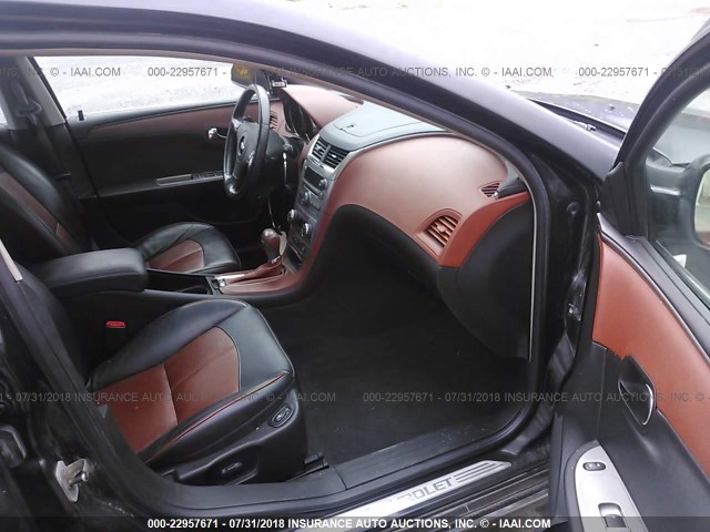1G1ZK57778F204264 - 2008 CHEVROLET MALIBU LTZ 黑色 照片 5