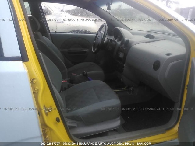 KL1TD62645B502356 - 2005 CHEVROLET AVEO LS Light Blue photo 5