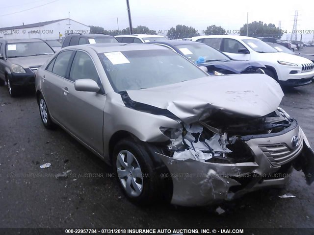 JTNBE46K573116387 - 2007 TOYOTA CAMRY NEW GENERAT CE/LE/XLE/SE TAN photo 1