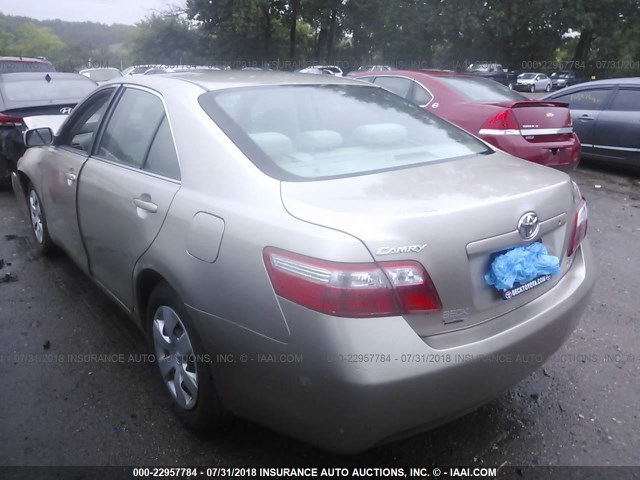 JTNBE46K573116387 - 2007 TOYOTA CAMRY NEW GENERAT CE/LE/XLE/SE TAN photo 3