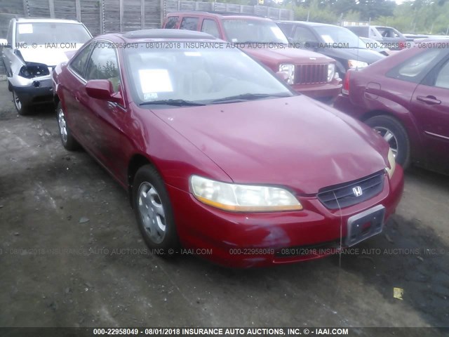 1HGCG3274YA017900 - 2000 HONDA ACCORD EX RED photo 1