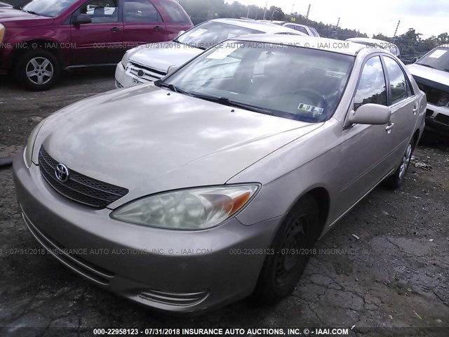 4T1BE32K12U531709 - 2002 TOYOTA CAMRY LE/XLE/SE Bej foto 2