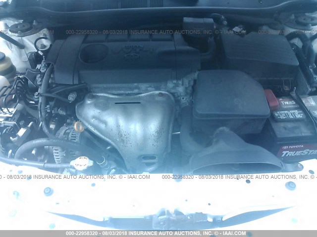 4T1BF3EK3BU745268 - 2011 TOYOTA CAMRY SE/LE/XLE თეთრი ფოტო 10