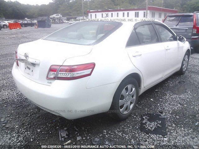 4T1BF3EK3BU745268 - 2011 TOYOTA CAMRY SE/LE/XLE თეთრი ფოტო 4
