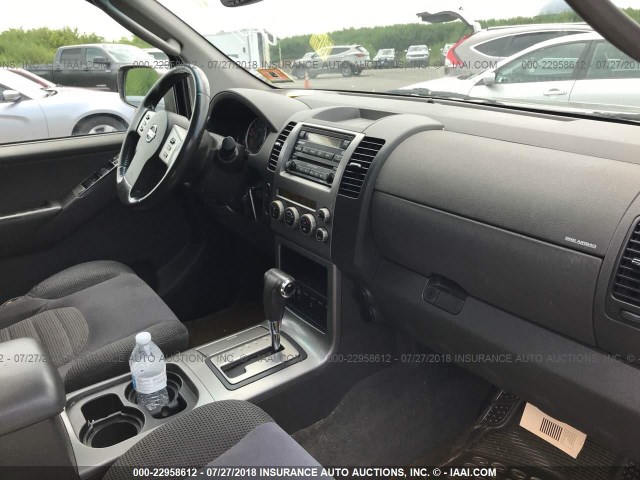 5N1AR18W56C617003 - 2006 NISSAN PATHFINDER LE/SE/XE GRAY photo 5