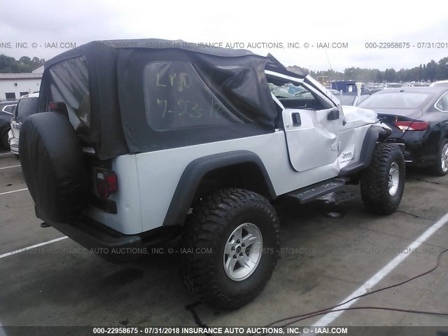 1J4FA49S94P787718 - 2004 JEEP WRANGLER / TJ SPORT SILVER photo 4