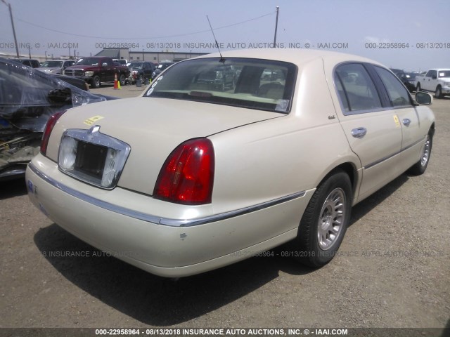 1LNHM83W7YY929374 - 2000 LINCOLN TOWN CAR CARTIER BEIGE photo 4