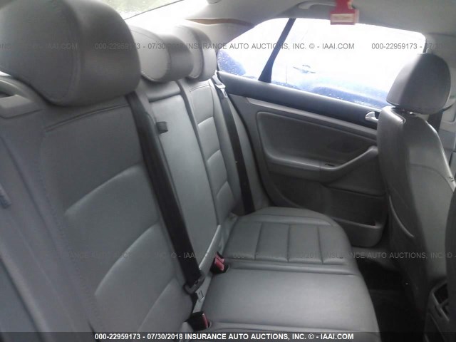 3VWEF81K77M085104 - 2007 VOLKSWAGEN JETTA WOLFSBURG 灰色 照片 8
