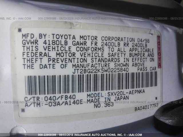 JT2BG22K5W0225840 - 1998 TOYOTA CAMRY CE/LE/XLE თეთრი ფოტო 9