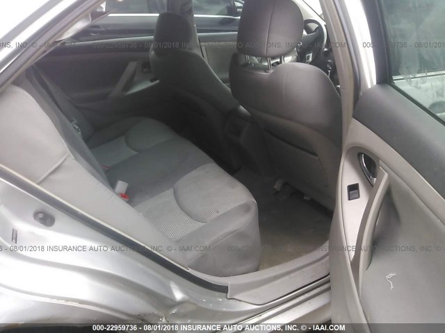 4T1BE46KX7U065365 - 2007 TOYOTA CAMRY NEW GENERAT CE/LE/XLE/SE SILVER photo 8