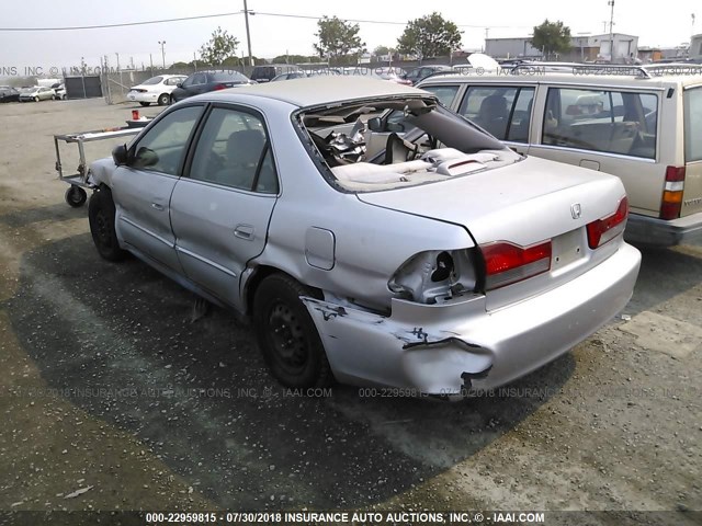 1HGCF86691A043674 - 2001 HONDA ACCORD VALUE SILVER photo 3