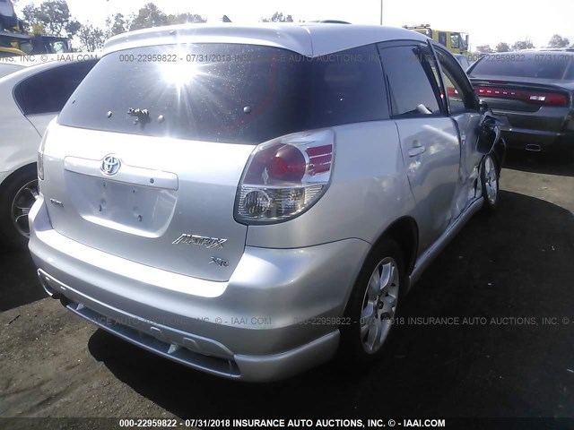 2T1KR32E65C350416 - 2005 TOYOTA COROLLA MATRIX XR SILVER photo 4