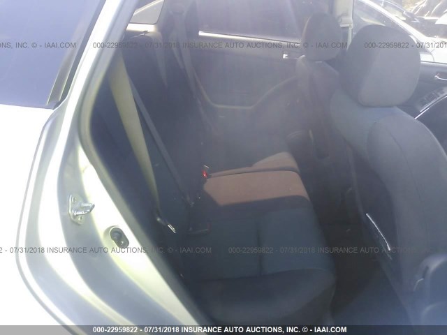 2T1KR32E65C350416 - 2005 TOYOTA COROLLA MATRIX XR SILVER photo 8