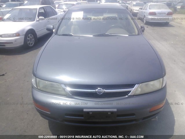 JN1CA21D6XM415577 - 1999 NISSAN MAXIMA GLE/GXE/SE GRAY photo 6