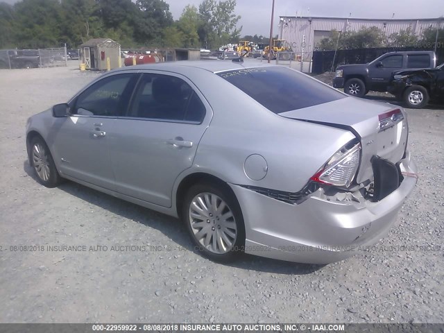 3FADP0L3XAR247469 - 2010 FORD FUSION HYBRID SILVER photo 3