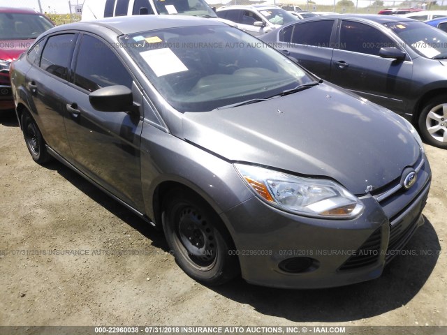 1FAHP3E26CL243301 - 2012 FORD FOCUS S GRAY photo 1