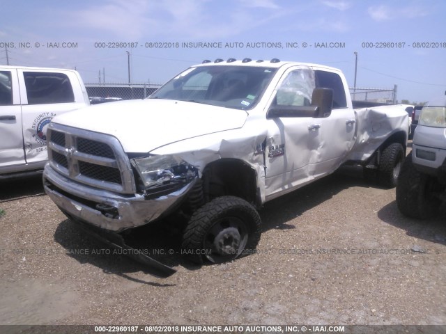 3C63RRHL7GG345755 - 2016 RAM 3500 SLT WHITE photo 2