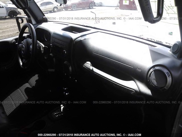 1C4AJWAGXCL250767 - 2012 JEEP WRANGLER SPORT SILVER photo 5