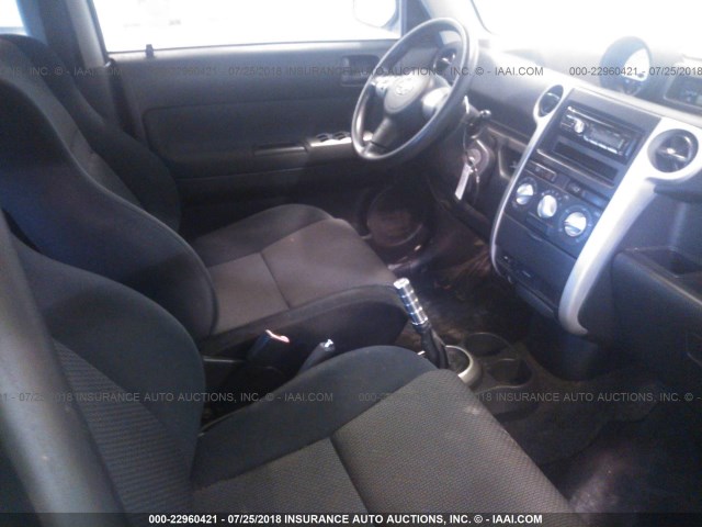 JTLKT334964063426 - 2006 TOYOTA SCION XB Schwarz Foto 5