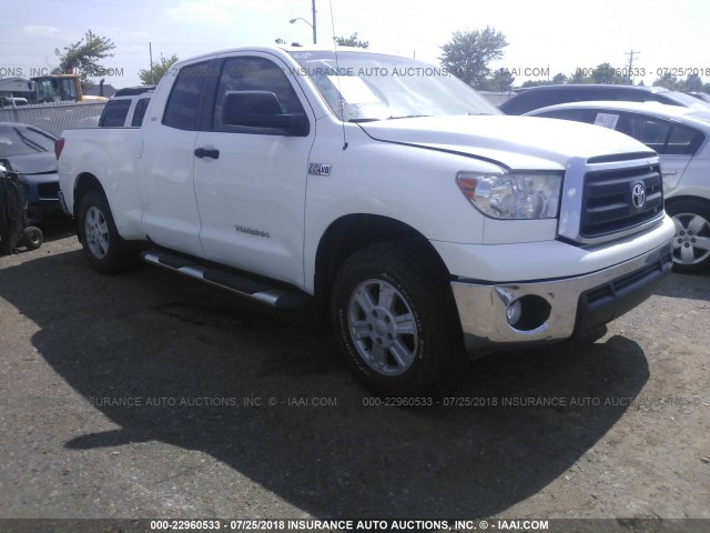 5TFUW5F18AX103429 - 2010 TOYOTA TUNDRA DOUBLE CAB SR5 WHITE photo 1