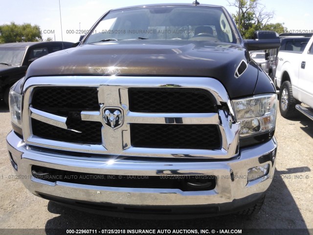 3C6UR5DL3EG272612 - 2014 RAM 2500 SLT 深棕色 照片 6