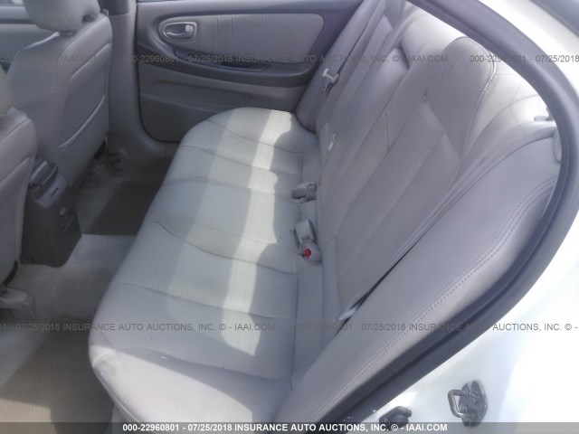 JN1CA31D1YT520069 - 2000 NISSAN MAXIMA GLE/GXE/SE WHITE photo 8