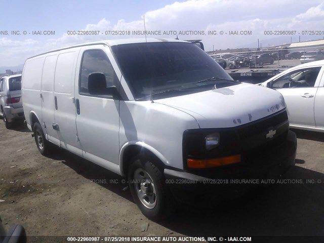 1GCFG15XX41187328 - 2004 CHEVROLET EXPRESS G1500  WHITE photo 1