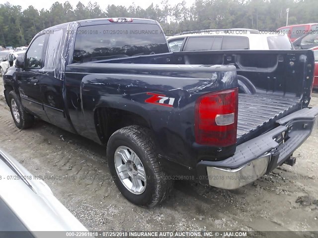 2GCEC19J571596641 - 2007 CHEVROLET SILVERADO C1500 BLUE photo 3