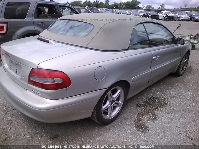 YV1NC56D72J029166 - 2002 VOLVO C70 BEIGE photo 4