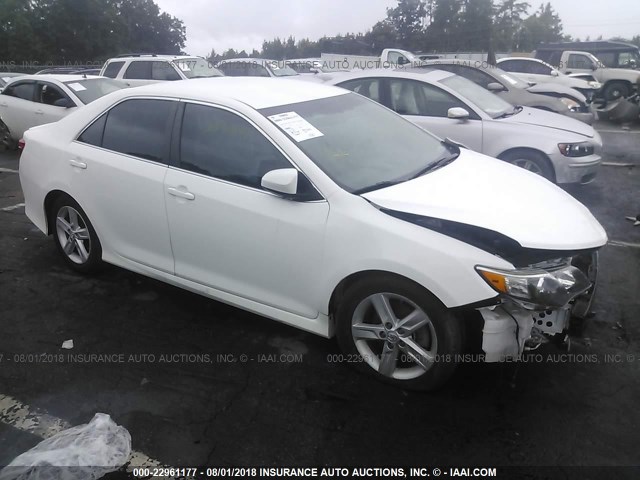 4T1BF1FK9EU833152 - 2014 TOYOTA CAMRY L/SE/LE/XLE Ağ foto 1