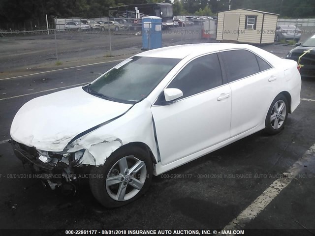 4T1BF1FK9EU833152 - 2014 TOYOTA CAMRY L/SE/LE/XLE Ağ foto 2