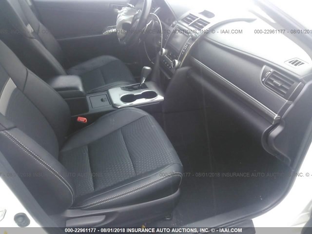 4T1BF1FK9EU833152 - 2014 TOYOTA CAMRY L/SE/LE/XLE Ağ foto 5