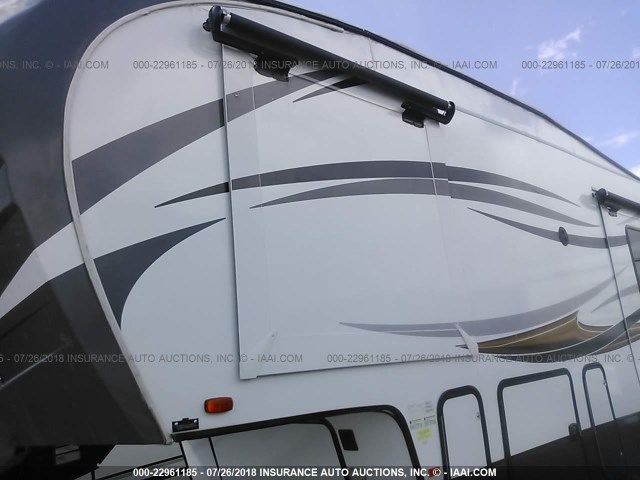 4X4FWCZ26FT013867 - 2015 FOREST RIVER WILDCAT  灰色 照片 6